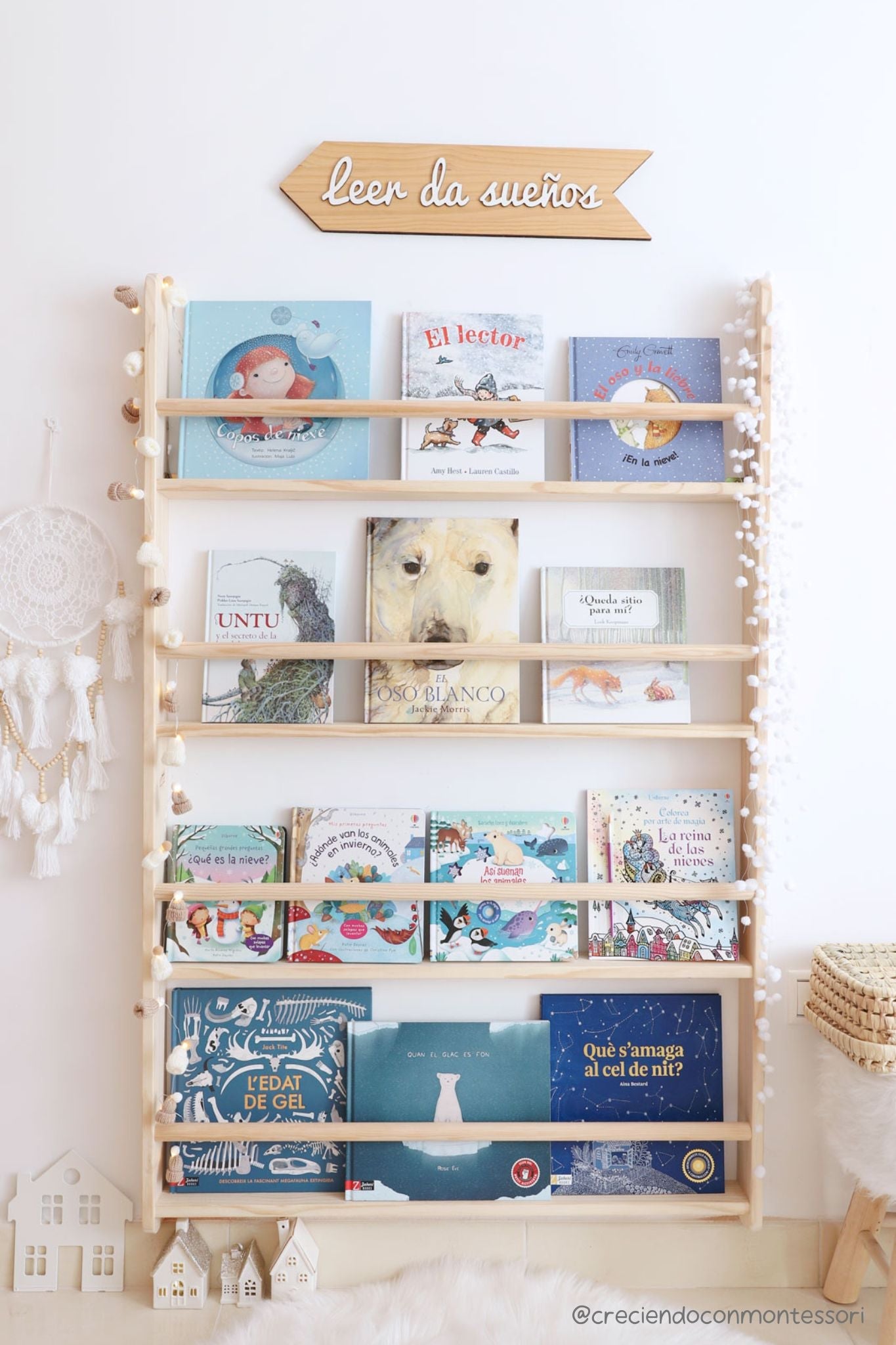 Lisa montessori bookcase